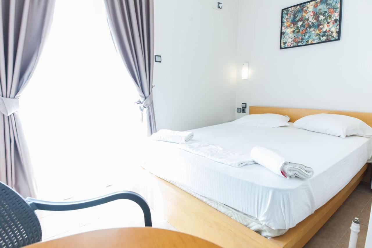 Silver Hotel Athens Double Room With Balcony Εξωτερικό φωτογραφία