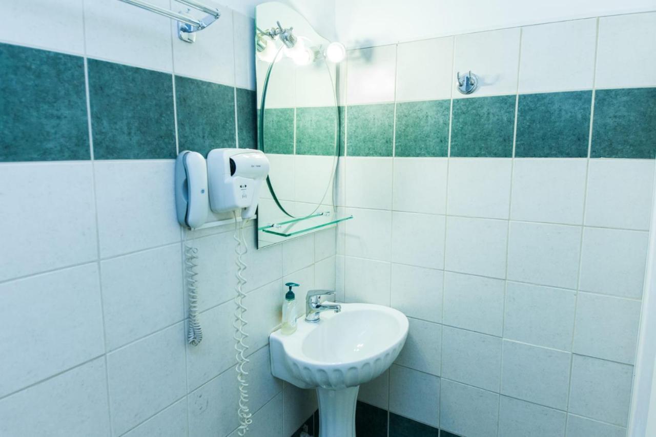 Silver Hotel Athens Double Room With Balcony Εξωτερικό φωτογραφία